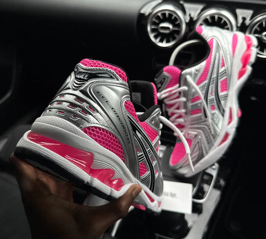 Gel Kayano 14 Classic couleurs argenté et rose 👟