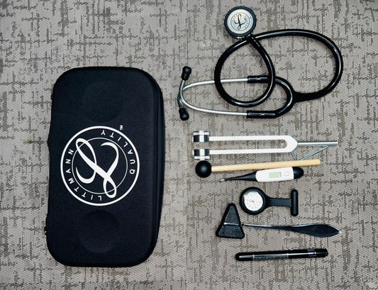 Kits de médecine interne littman Faites de : Sac , stéthoscope littman Classic III , diapason, marteau à reflex , torches, thermomètre, montre pour blouse