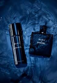 Parfums de luxe en formant miniature