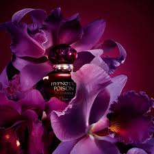 Parfums de luxe en formant miniature