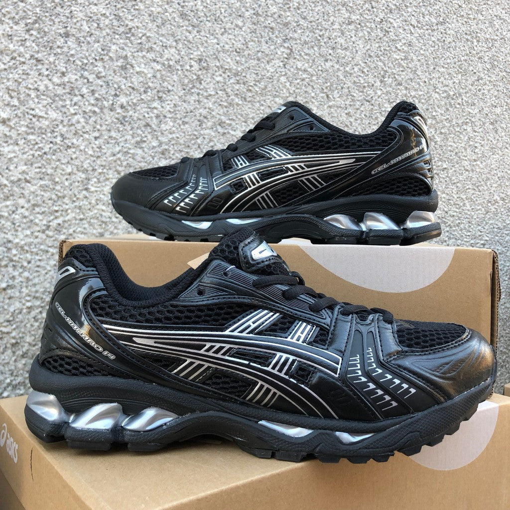 ASICS GEL-KAYANO 14 en  couleur noir et argent 👟